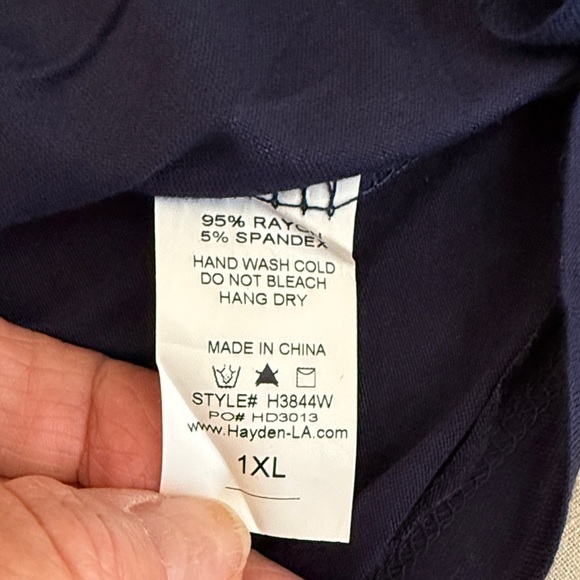 🎉SALE🎉Hayden Navy Blue Embroidered Tank Top - Picture 8 of 12